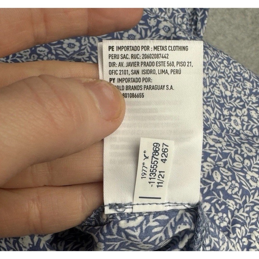 American Eagle NWT 100% Cotton Blue White Floral Print Button-Up Shirt Small - Picture 9 of 16